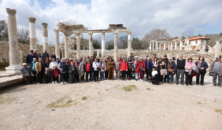 Yaşlılar Haftası’nda Anlamlı Gezi