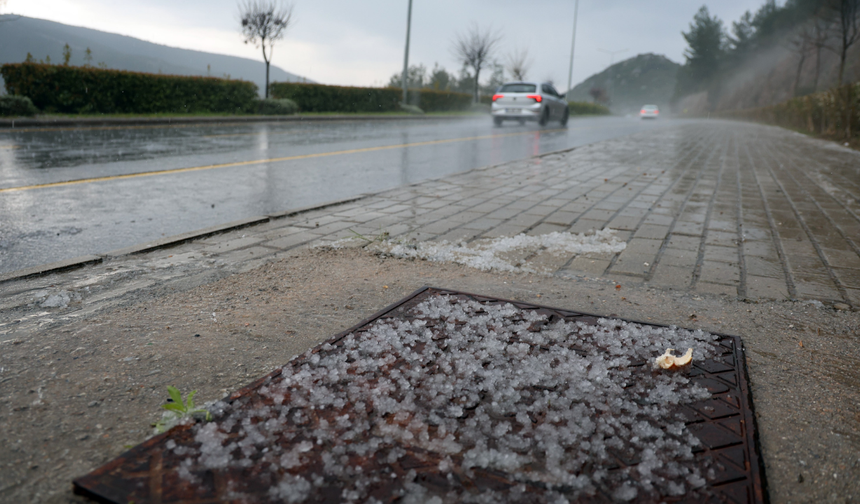 Muğla’da dolu sürprizi