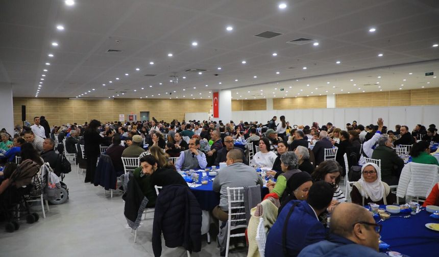 Büyükşehir’den Ramazan Sofrasında Anlamlı Buluşma