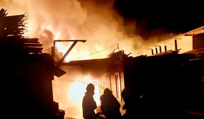 Bodrum’da konteyner yangını: 3 konteyner zarar gördü