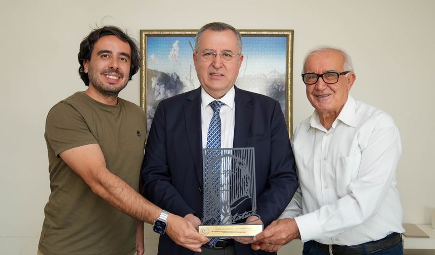 FTSO’dan 40 Yılı Aşan Üyelere Vefa Plaketi