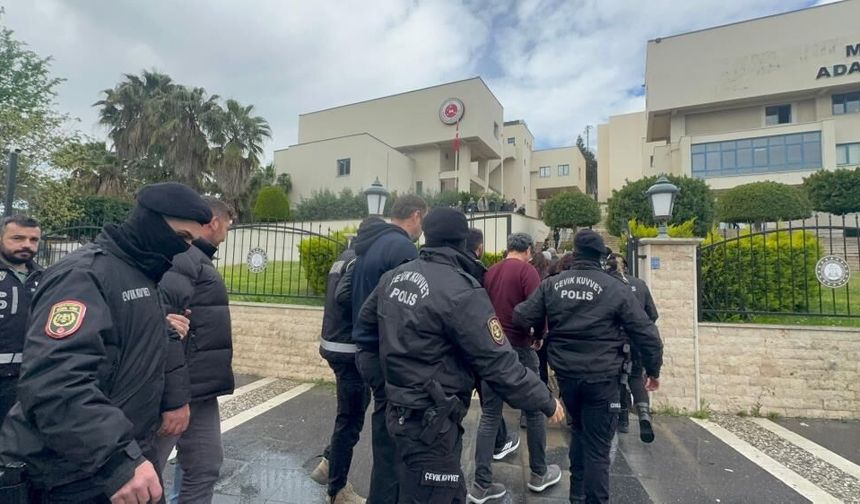 Marmaris’te rüşvet operasyonundaki şüpheliler adliyeye sevk edildi