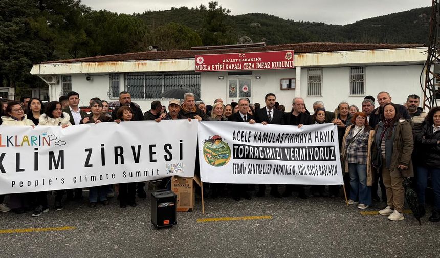 Esra Işık’ın tutuklanmasına tepki: Barolardan cezaevi önünde açıklama