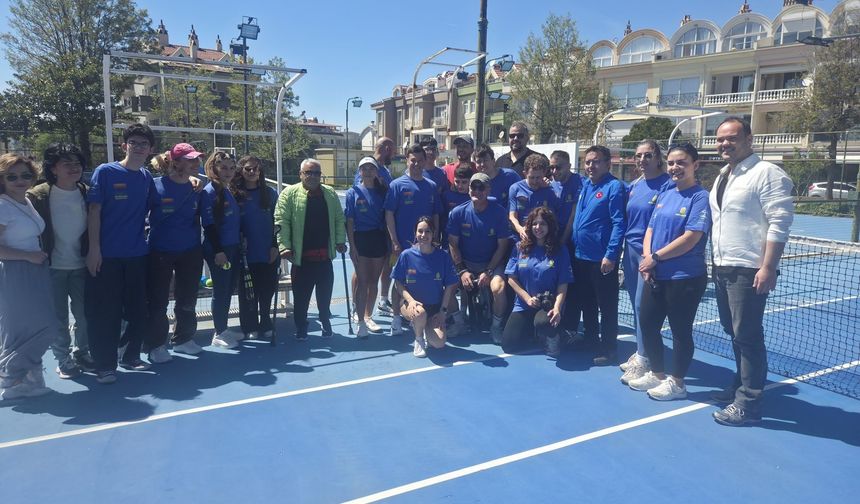 Marmaris’te ‘Otizm farkındalık ‘turnuvası büyük ilgi gördü