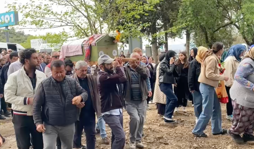 Milas'ta Hayatını Kaybeden Umay Bebek Toprağa Verildi