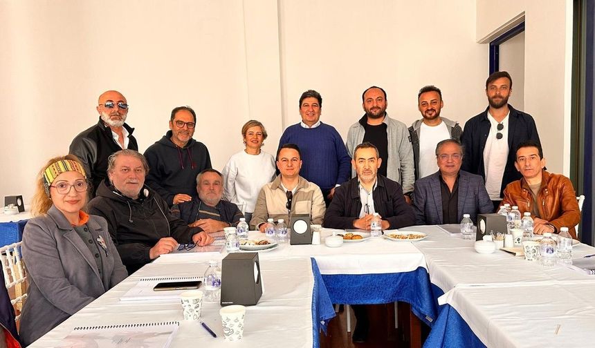 “Dondurmam Gaymak Gapital” için provalar başladı