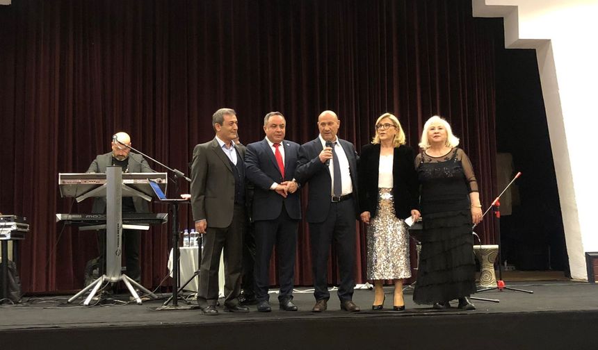 İzmir Muğlalılar Derneği üyeleri Kuşadası’nda buluştu