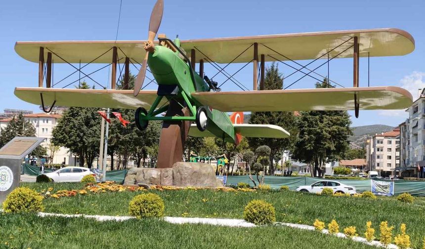 Kurtuluş savaşının sessiz efsanesi ‘İsmet Tayyaresi' Muğla'da birebir sergileniyor