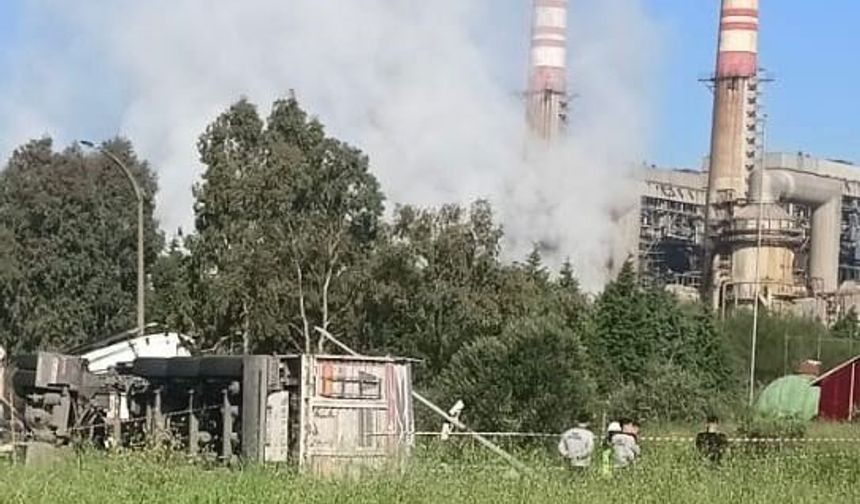 Yatağan'da kömür yüklü kamyon devrildi: 1 yaralı