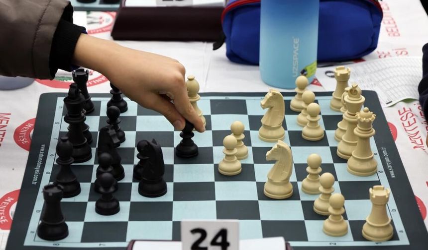 Menteşe’de 23 Nisan’a özel satranç turnuvası