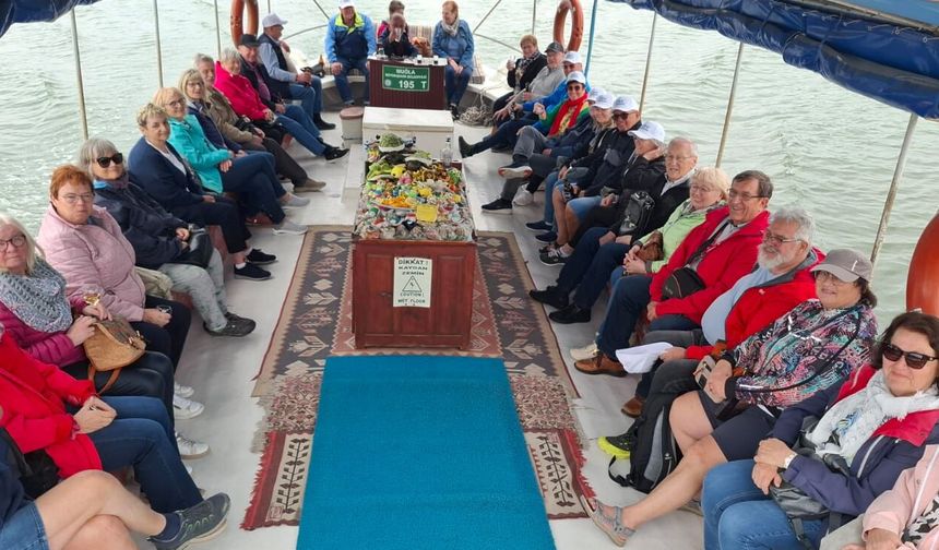 İlk Kafile Geldi: Avusturyalı Turistler Yine Marmaris’te