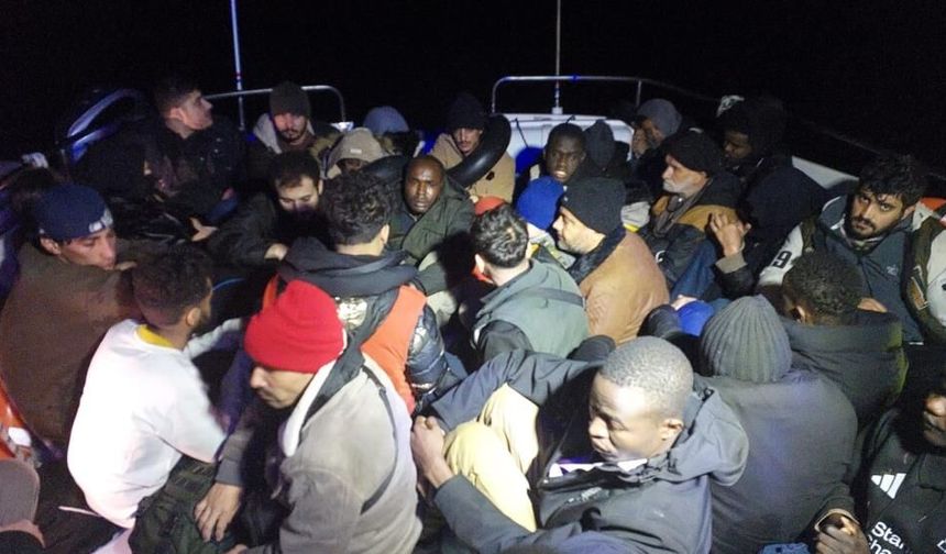 Bodrum Açıklarında Göçmen Botu Faciası Son Anda Önledi