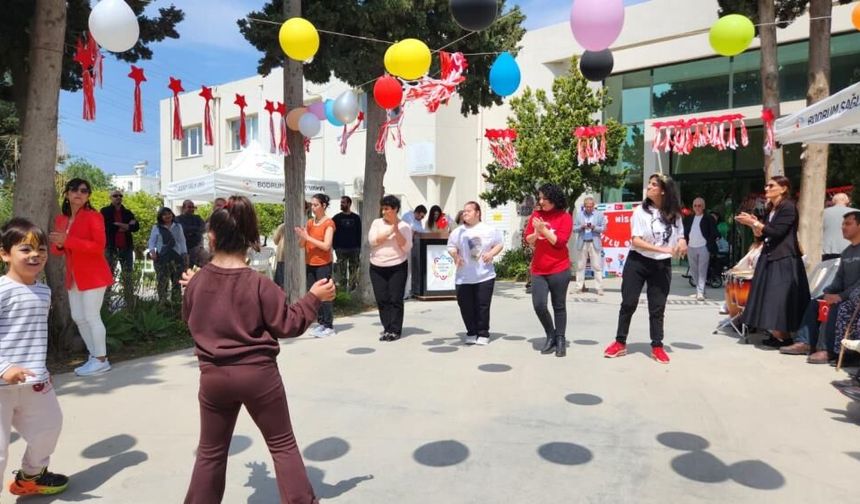Bodrum’da 23 Nisan Coşkusu: Özel Çocuklar Sahne Aldı