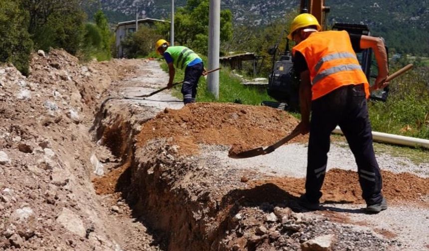 Seydikemer’de İçme Suyu Hattı Yenileniyor