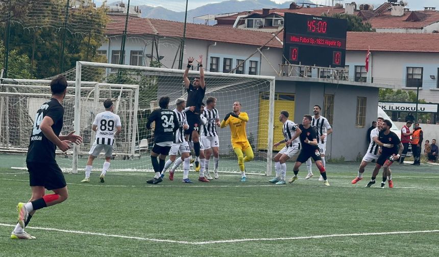 Marmarisspor kendi sahasında mağlup