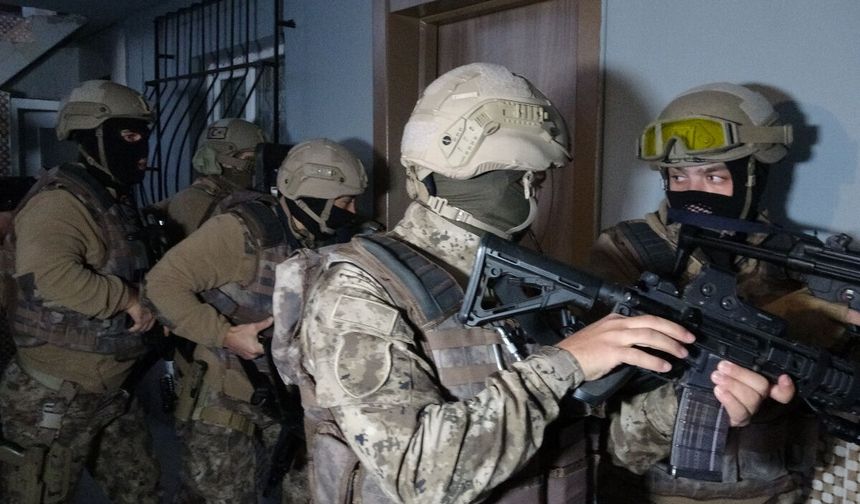 Türkiye Genelinde Dev Operasyon: 200 Gözaltı
