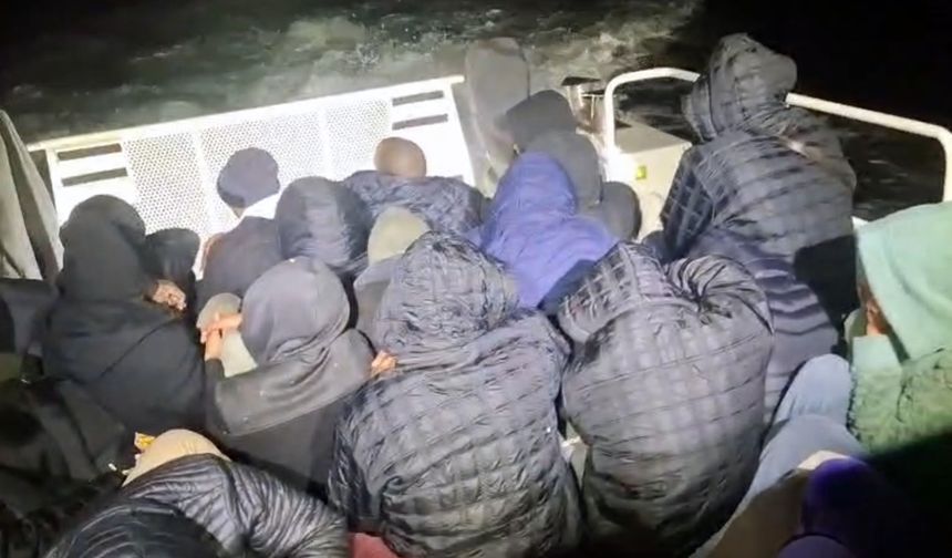Milas açıklarında 28 düzensiz göçmen yakalandı