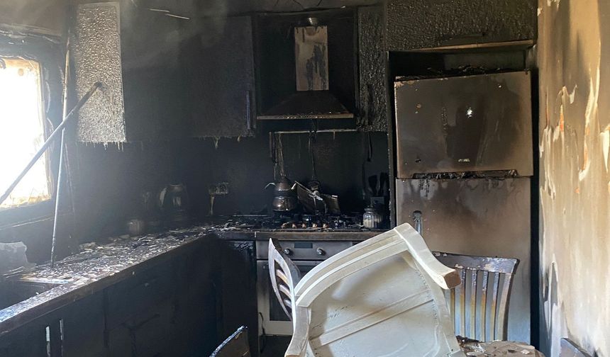 Bodrum’da Ev Yangını Paniği: 2 Kişi Çatıdan Kurtarıldı
