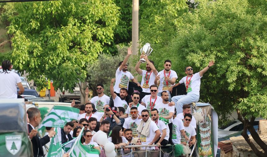 Muğlaspor’dan Tarihi Şampiyonluk Kutlaması