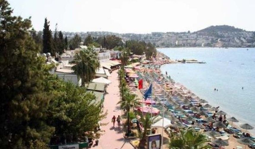Bodrum Özgür Plajı: Bitez’de Doğayla İç İçe Konforlu Tatil