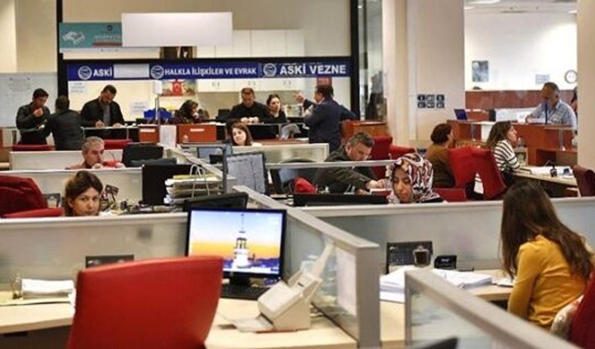 Vatandaşlar Dikkat: 25 Mayıs’ta Resmi Daireler Açık mı?