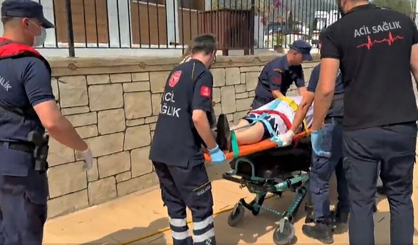 Fethiye açıklarında yaralanan turist teknesinden tahliye edildi