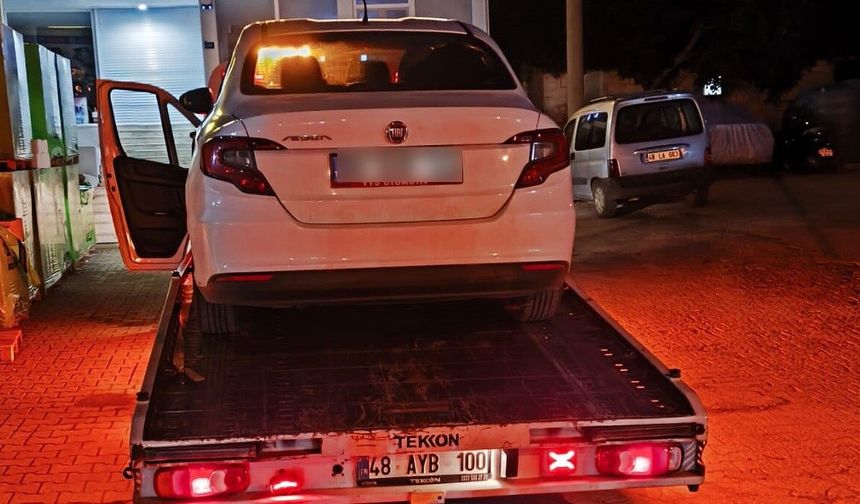 Bodrum’da korsan taksi denetimi: 4 araç trafikten men edildi