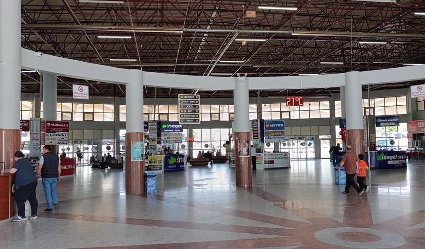 Otogarda Unutulan Çantadan Yarım Kilo Altın Çıktı