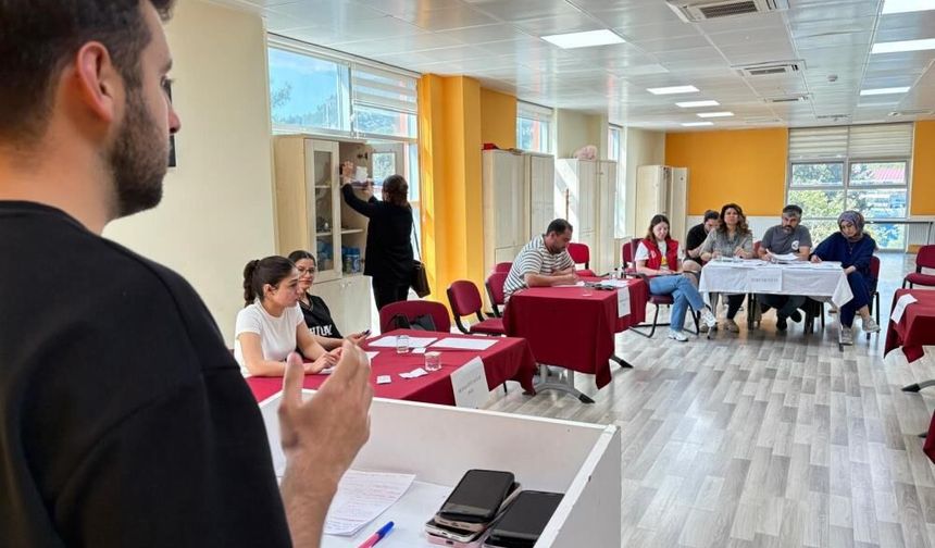 Menteşe’de Gençler Münazara Finalinde Yarıştı