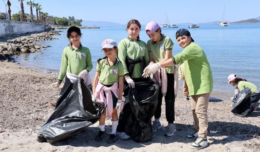 Bodrum Sahilinden 38,5 Kilogram Atık Toplandı