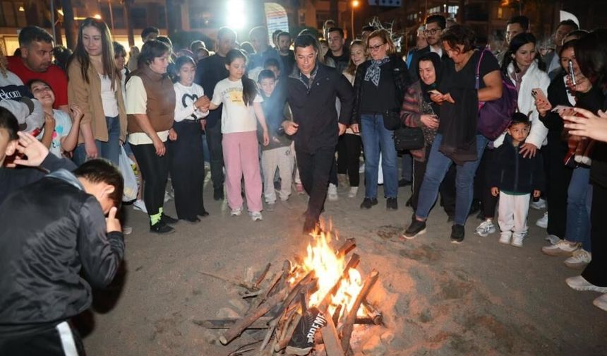 Marmaris’te Hıdırellez Coşkusu Sahile Taştı