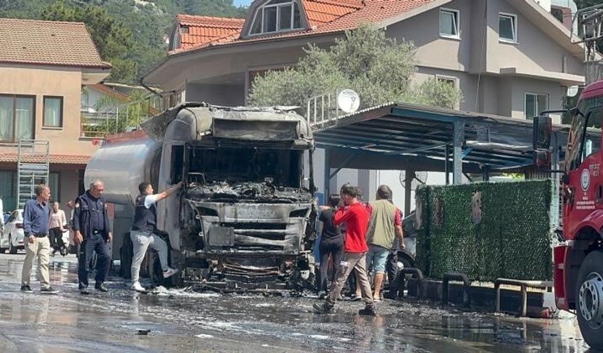Fethiye’deki Tanker Yangınının Görüntüleri Ortaya Çıktı