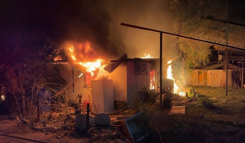 Fethiye’de Müstakil Ev Alevlere Teslim Oldu!