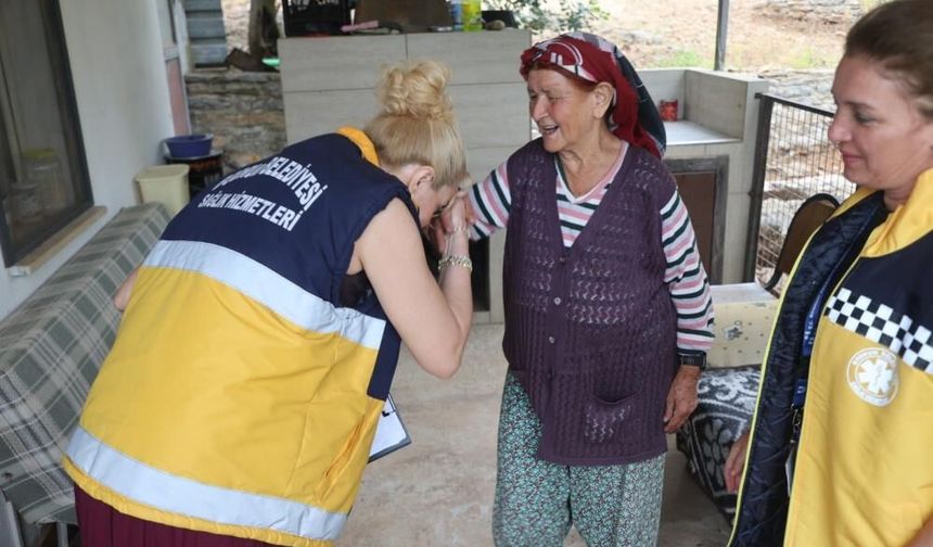 Bodrum Belediyesi’nden Bayram Öncesi Yatağa Bağımlı Hastalara Moral Ziyareti