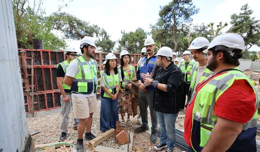 Geleceğin Mühendisleri Huzurevi Şantiyesinde İnceleme Yaptı
