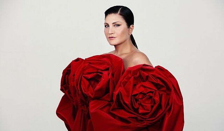 Sibel Can'ın Torunu Lina Bebek Sosyal Medyayı Salladı! Melisa Ural'ın O Paylaşımında Hangi Detay Dikkat Çekti?