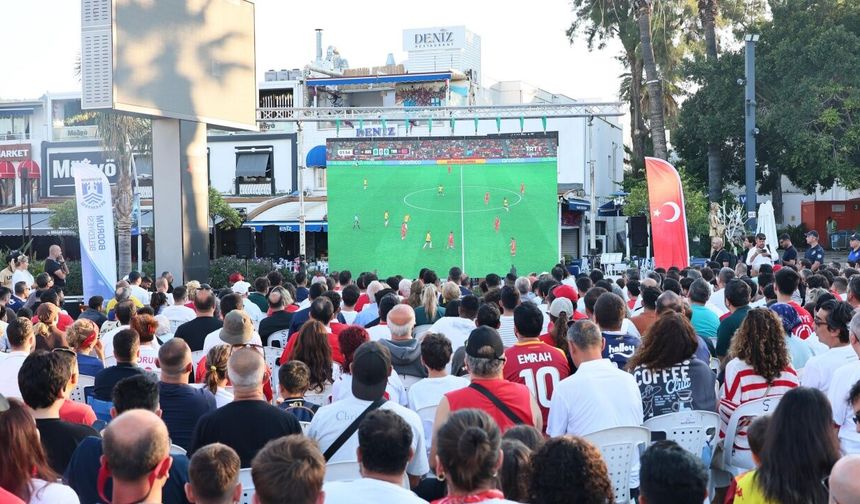 Bodrum’da Dünya Kupası Heyecanı Dev Ekranda Yaşandı