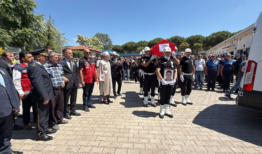 Şehit polis memuru Tayfun Baş son yolculuğuna uğurlandı