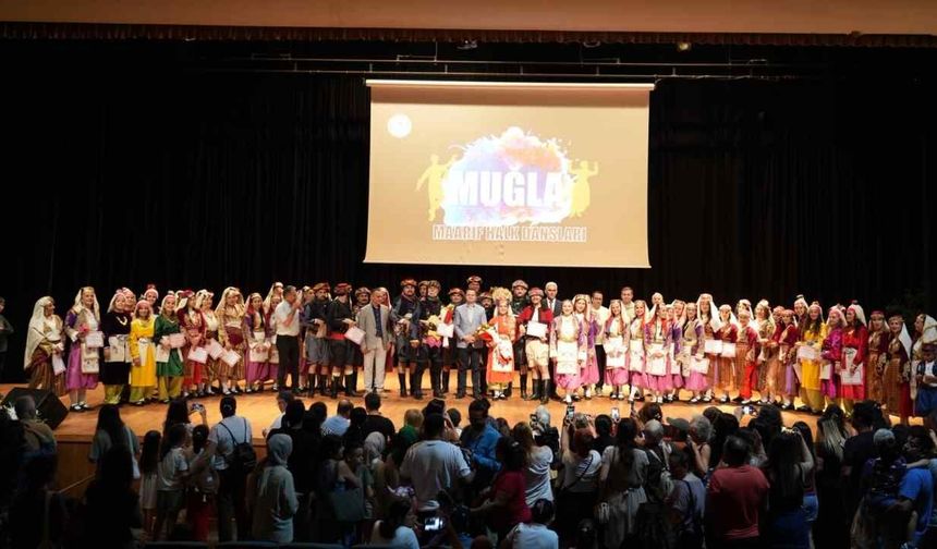 Muğla’da Maarif Halk Dansları Gösterisine Yoğun İlgi