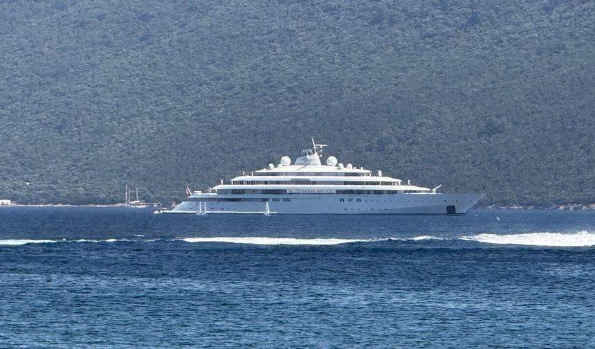 Bodrum'da 150 Milyon Dolarlık Golden Odyssey Süper Yatı Demirledi
