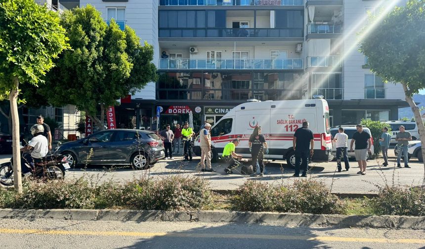 Yaya geçidinde duran motosiklete arkadan çarptı: 1 yaralı