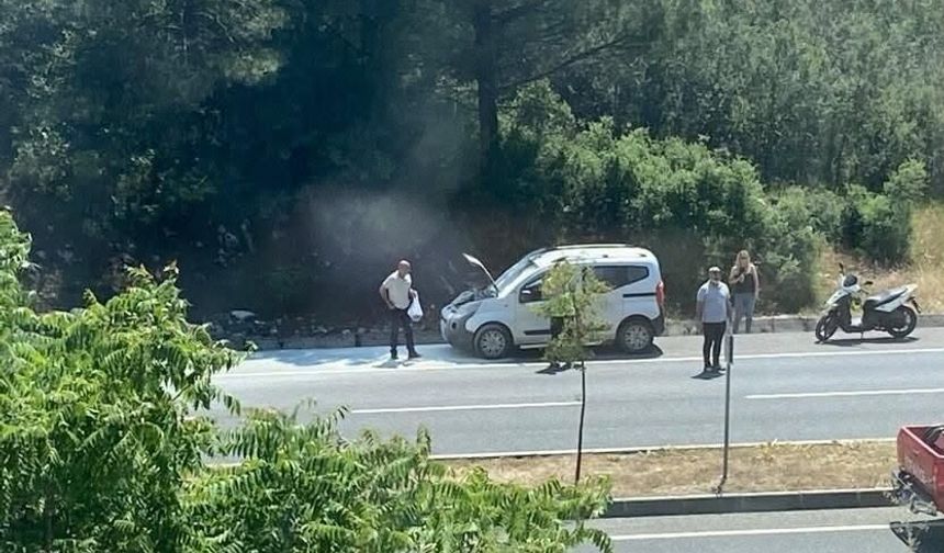 Menteşe’de Seyir Halindeki Araç Alev Aldı