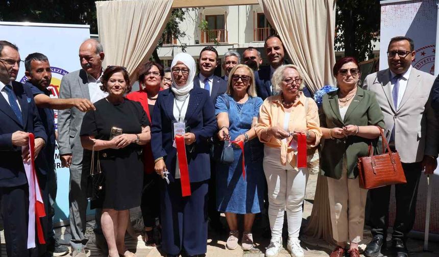 Menteşe’de Hayat Boyu Öğrenme Haftası Sergisi Açıldı