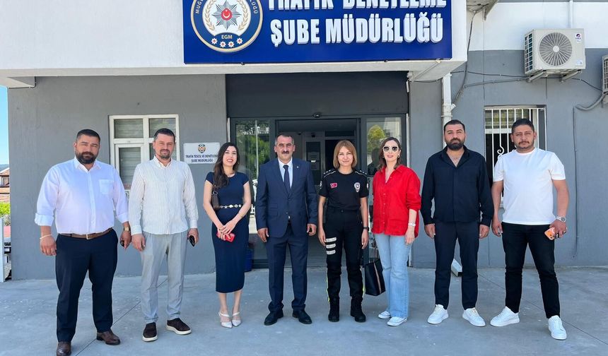 MHP’li Oltulu’dan Trafik Ekiplerine Teşekkür Ziyareti