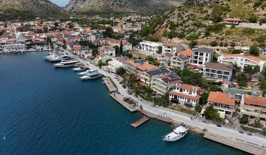 Bozburun Sahili Modern Görünümüne Kavuştu