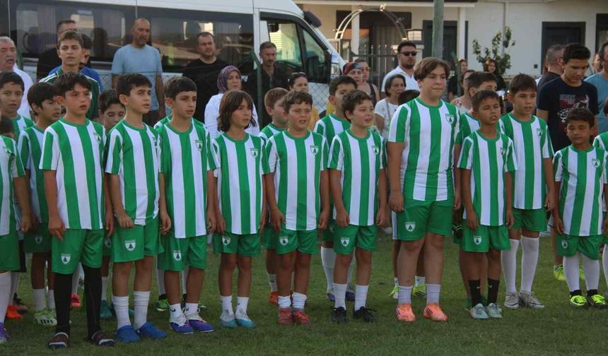 Muğlaspor İkinci Futbol Okulunu Köyceğiz’de Açtı