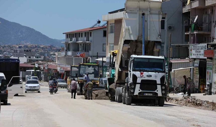 Fethiye Toptancı Hal yolları yenileniyor