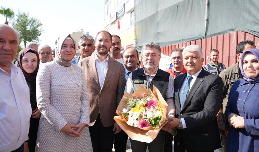 Bakan Yumaklı Seydikemer’de Temaslarda Bulundu