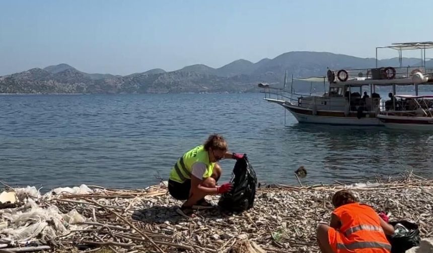 Marmaris Kıyılarında Mikroplastik Alarmı