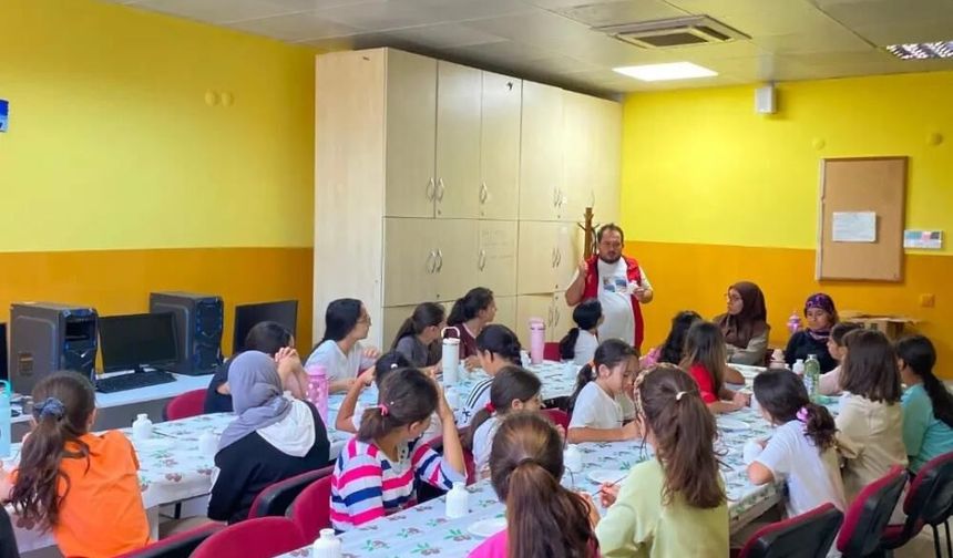 Menteşe’de Çocuklar Seramikle Hayallerini Şekillendirdi
